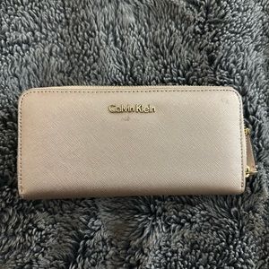 Long Zip Around Calvin Klein Wallet